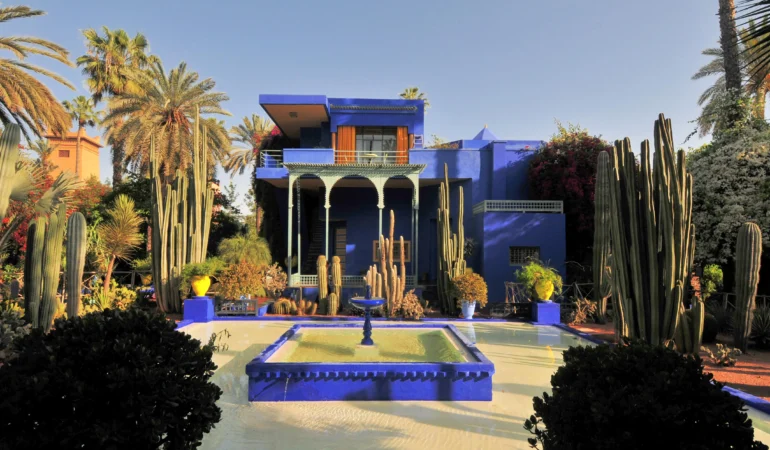 Une Balade Fascinante À Travers Les Jardins Emblématiques De Marrakech
